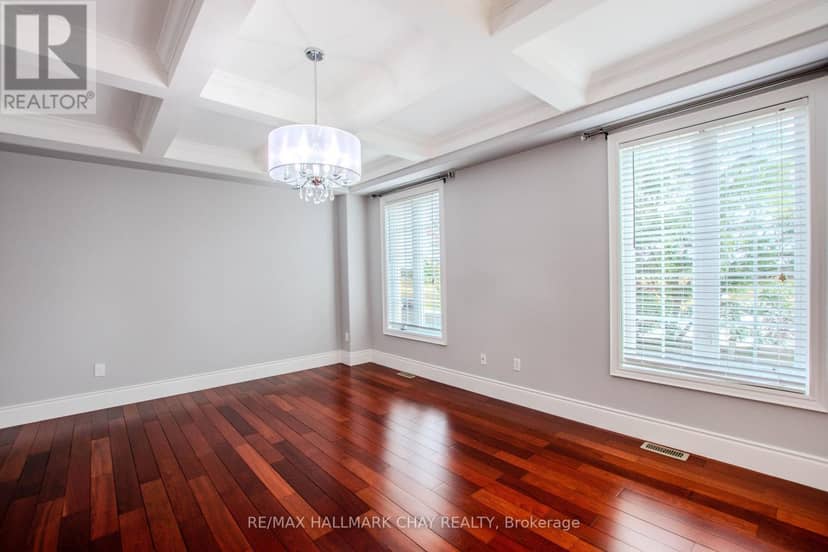 104 Succession Crescent — photo 14 of 40