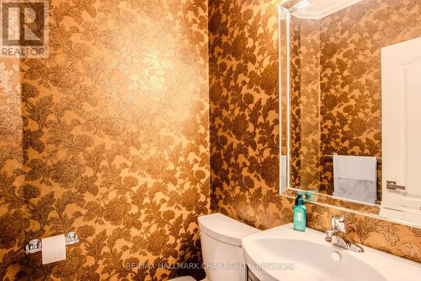 104 Succession Crescent — photo 16 of 40