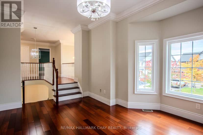 104 Succession Crescent — photo 19 of 40