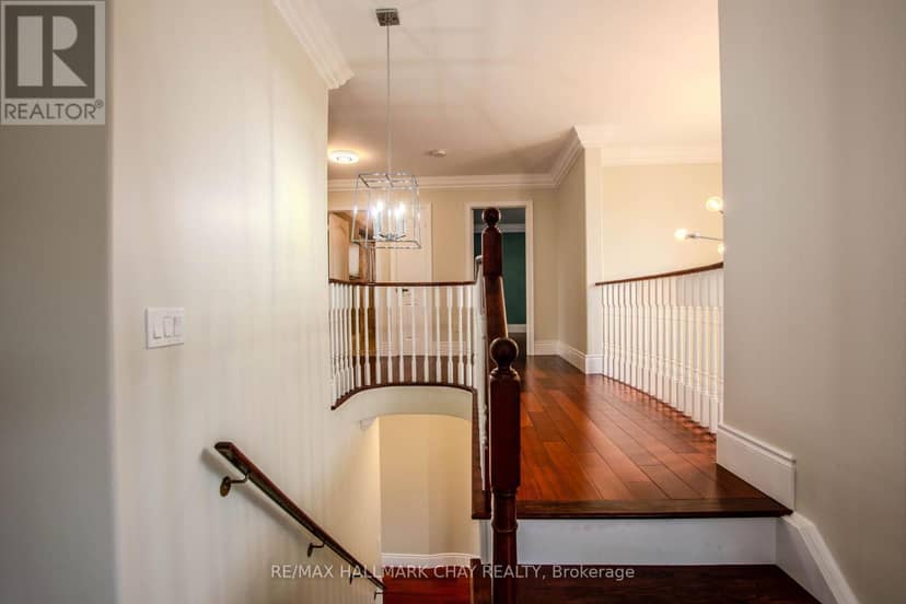 104 Succession Crescent — photo 21 of 40