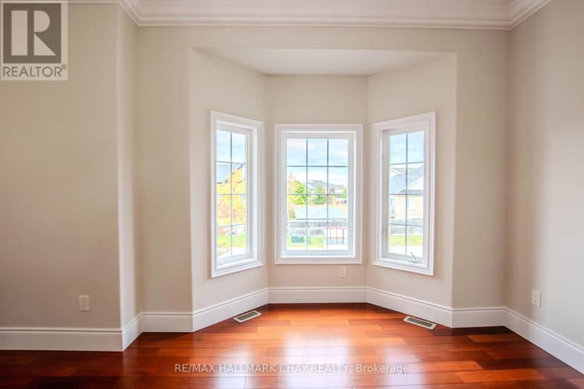 104 Succession Crescent — photo 23 of 40