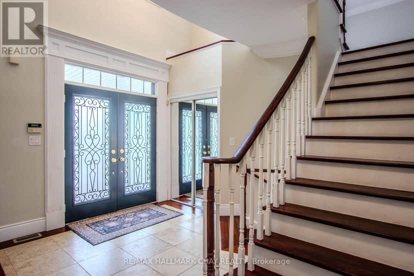 104 Succession Crescent — photo 3 of 40
