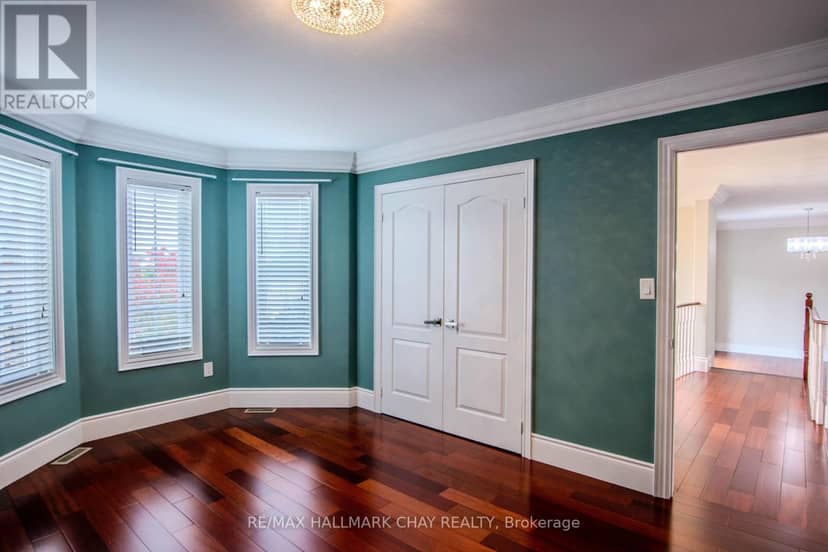 104 Succession Crescent — photo 35 of 40
