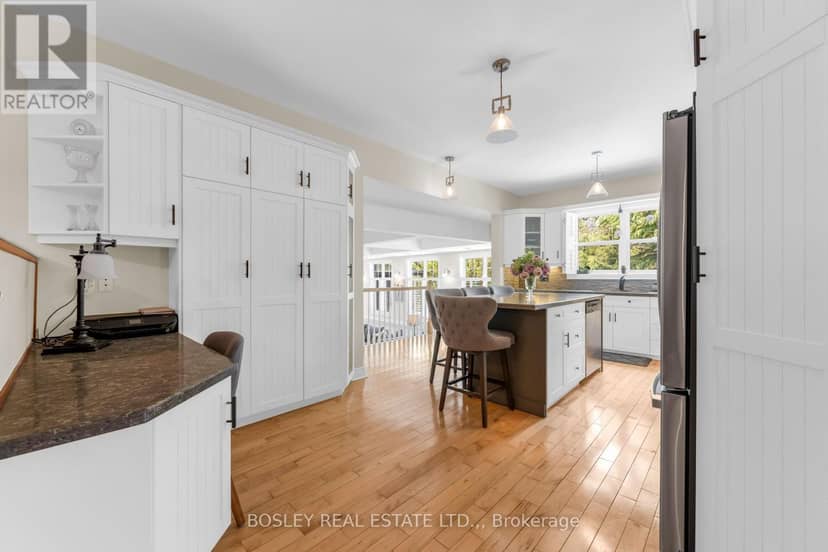 166 Lakeshore Road — photo 18 of 40