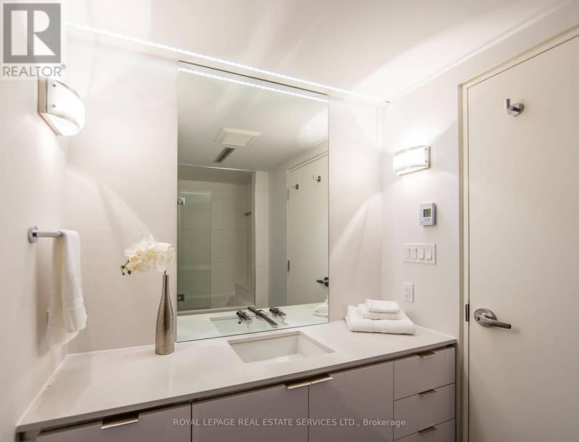 137 High Park Avenue — photo 9 of 25