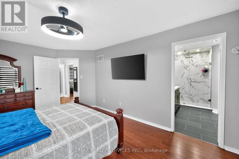 47 Twisted Oak Street — photo 24 of 40