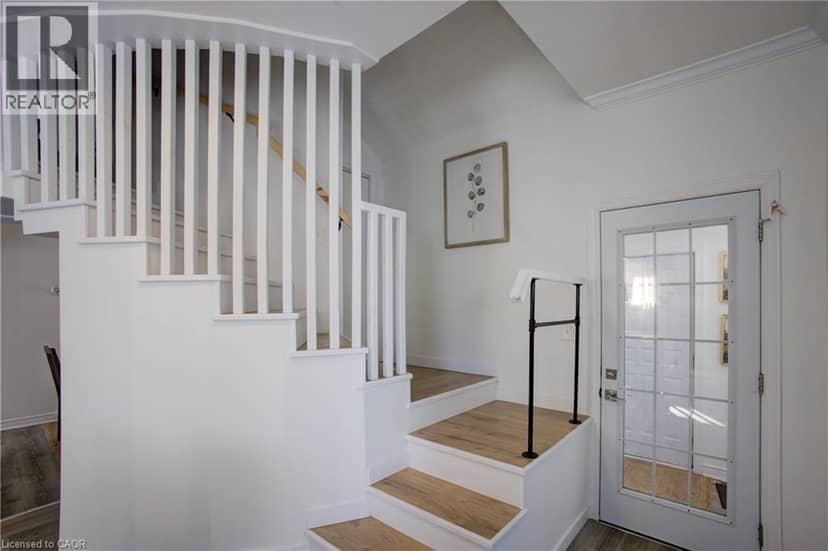 101 JOHN Street E — photo 17 of 36