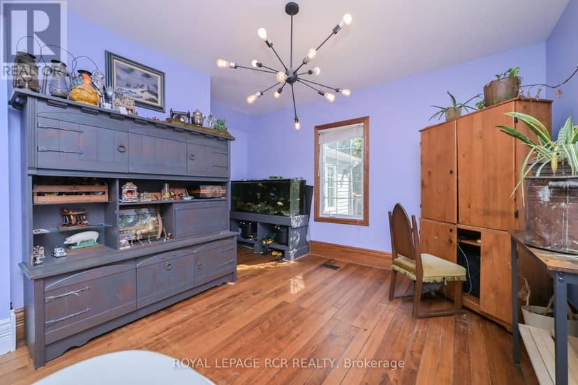 103 Amaranth St E — photo 16 of 38