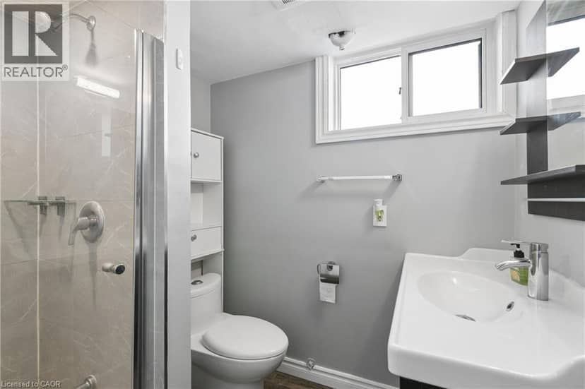74 HELENE Crescent — photo 16 of 27
