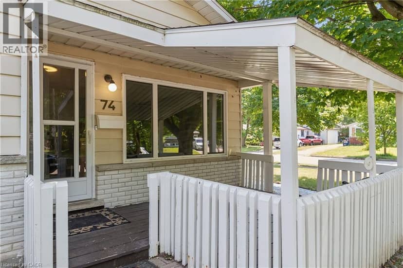 74 HELENE Crescent, Waterloo, photo 2
