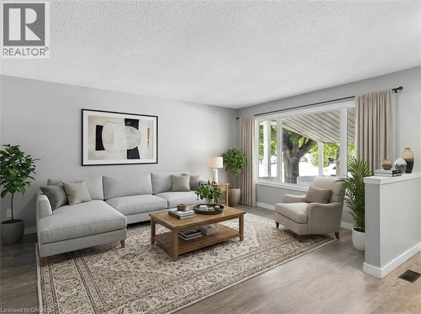 74 HELENE Crescent, Waterloo, photo 3