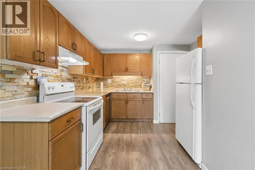 74 HELENE Crescent, Waterloo, photo 8