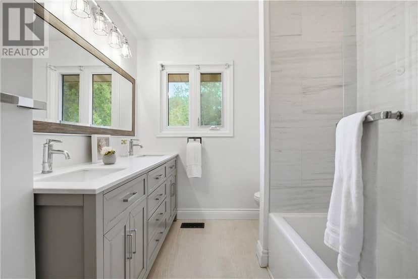 836 Prete Street — photo 15 of 34