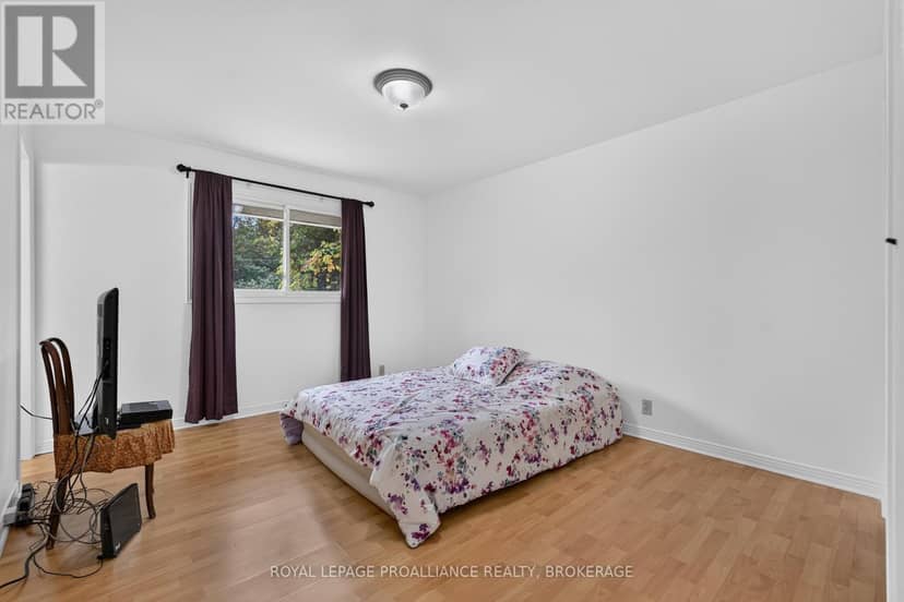 935 McKnight Road — photo 11 of 40