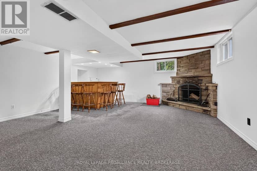 935 McKnight Road — photo 16 of 40