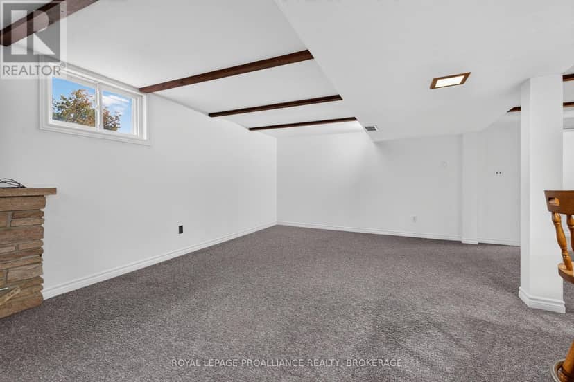 935 McKnight Road — photo 18 of 40