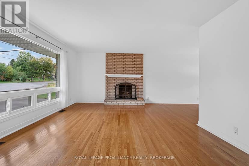 935 McKnight Road, Kingston, photo 4