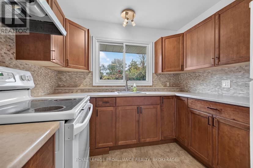 935 McKnight Road — photo 9 of 40