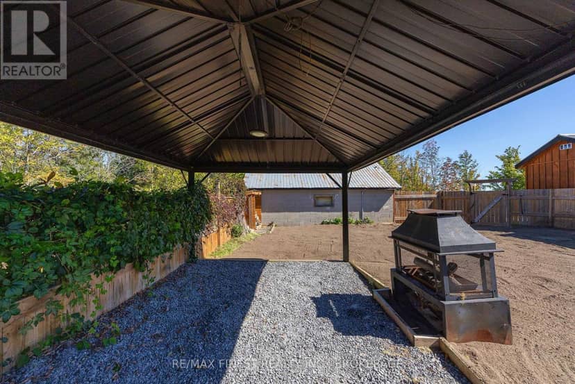 571 Centreville Road — photo 37 of 40