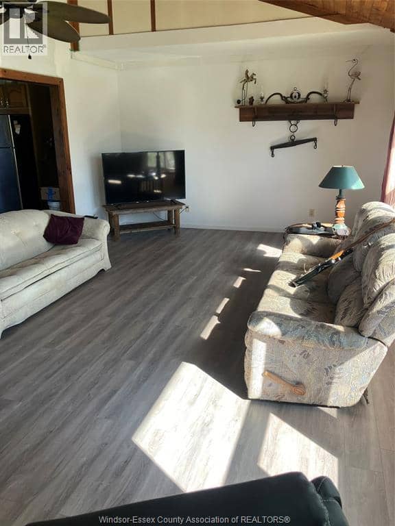 2 Parsons ROAD, Pelee Island, photo 5