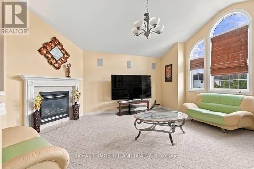 1426 Mickleborough Drive — photo 19 of 37