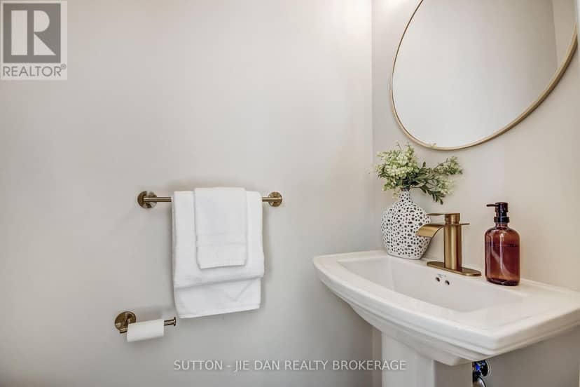 78 - 3025 Singleton Avenue — photo 11 of 23
