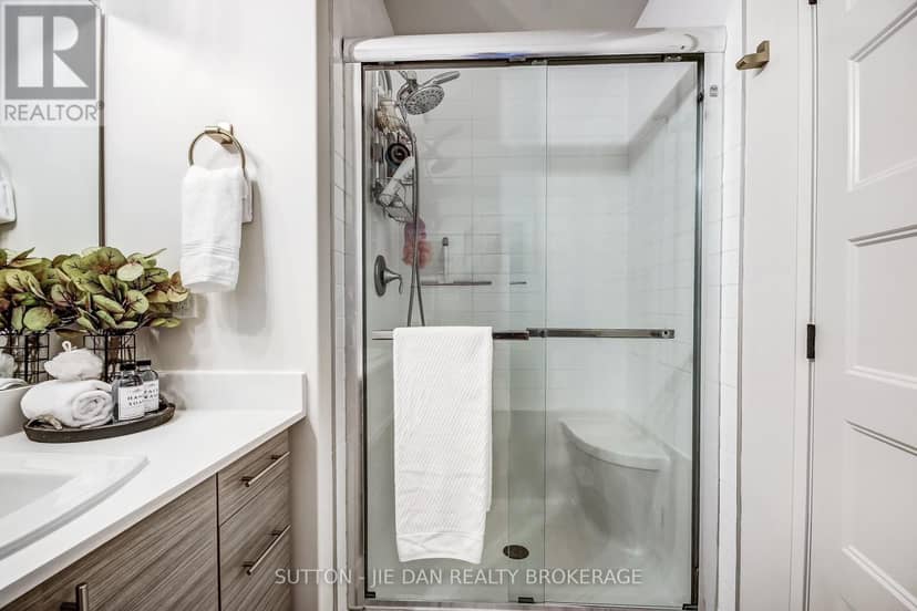78 - 3025 Singleton Avenue — photo 14 of 23