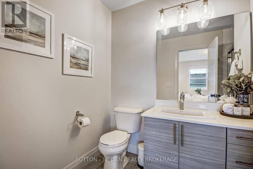 78 - 3025 Singleton Avenue — photo 15 of 23