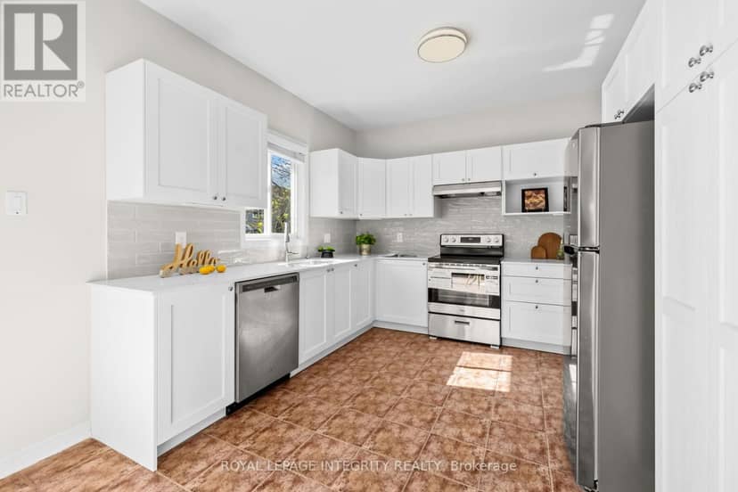 4 Tamarack Place — photo 14 of 37