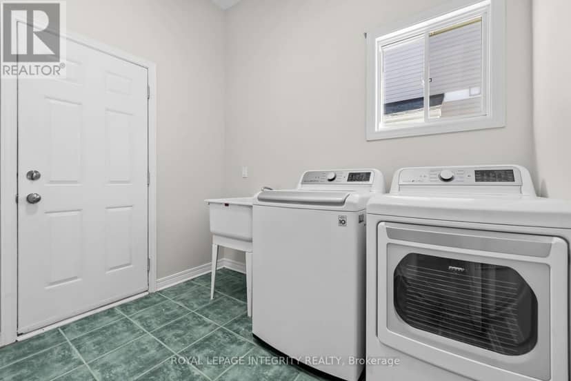 4 Tamarack Place — photo 19 of 37