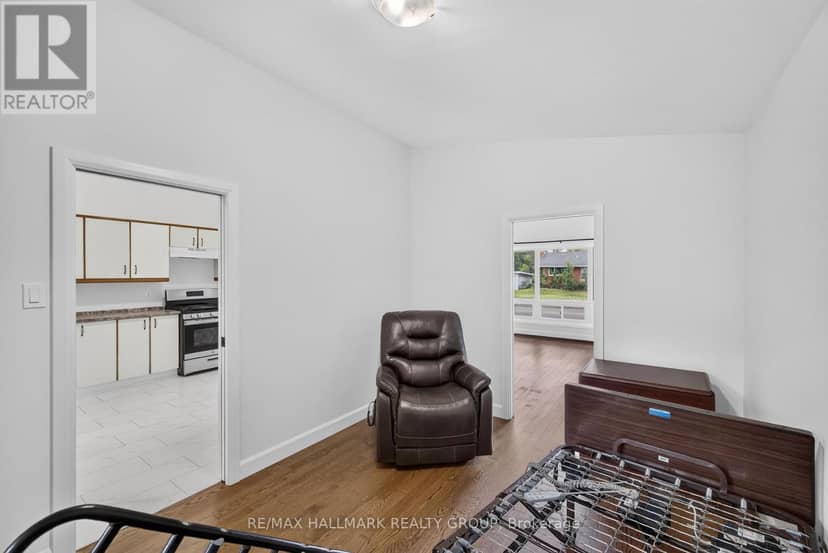 114 Meadowlands Drive W — photo 14 of 40