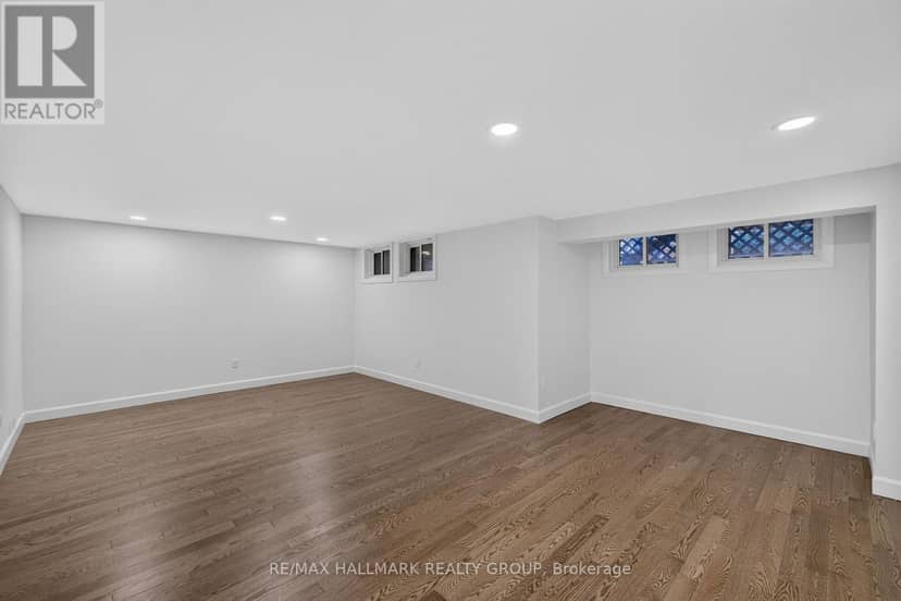 114 Meadowlands Drive W — photo 36 of 40