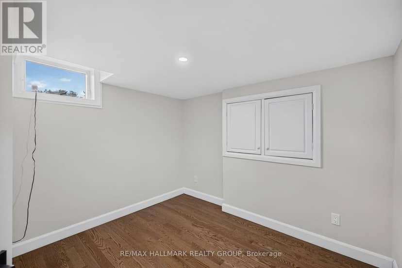 114 Meadowlands Drive W — photo 39 of 40
