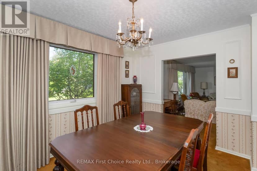 160 Whalen Street — photo 9 of 40