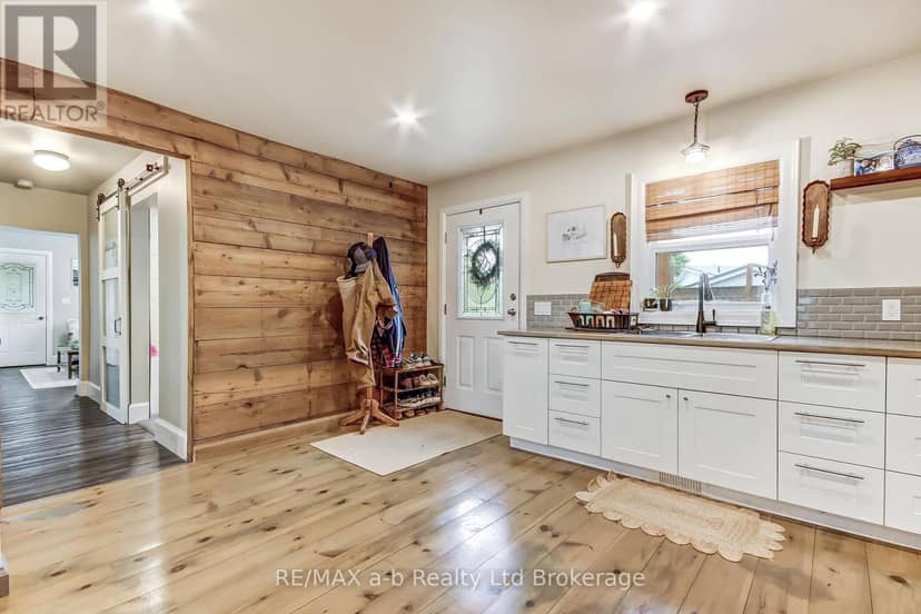 2237 Pinegrove Road, Norfolk, photo 8