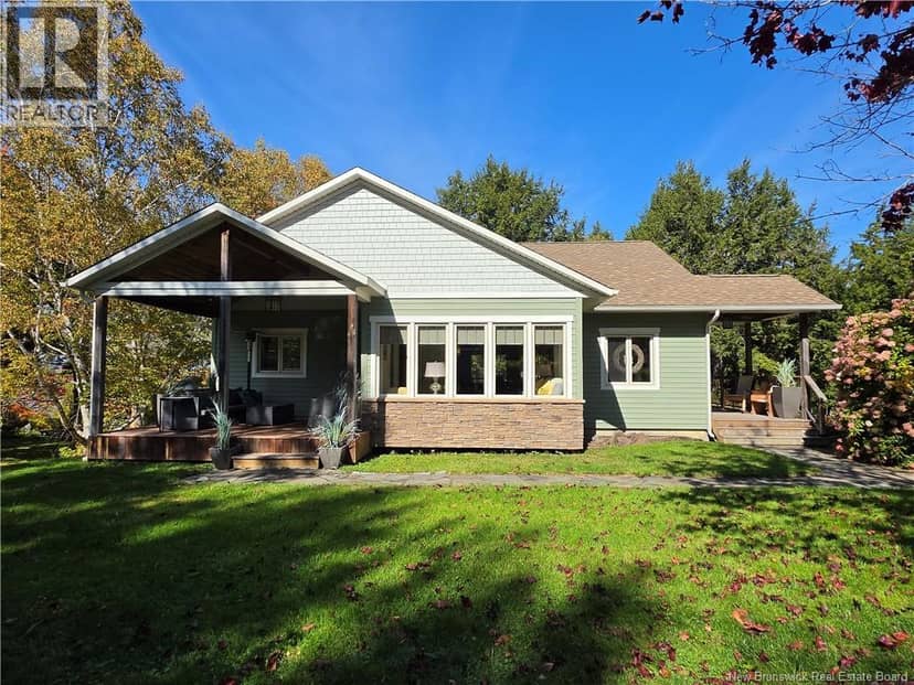 28 River Lane, Fredericton