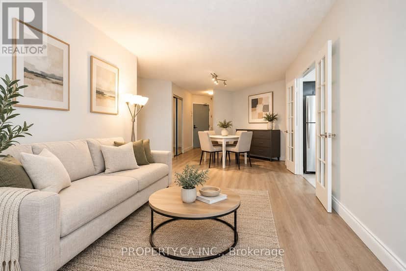 1001 - 25 Maitland Street W — photo 1 of 23