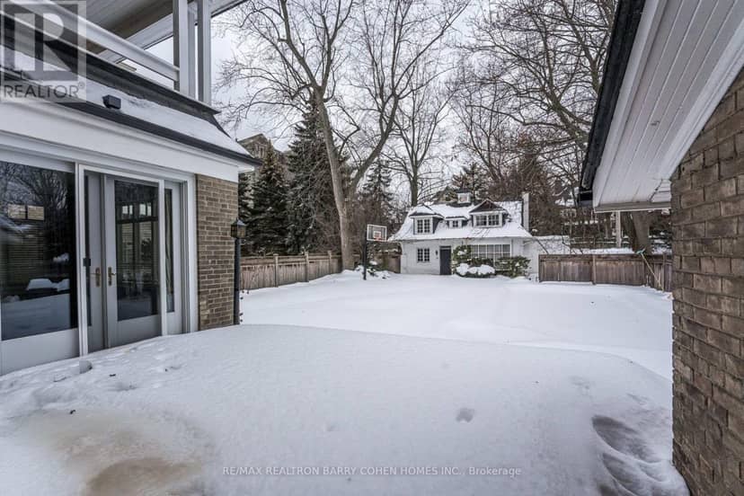 28 Dunvegan Road — photo 14 of 38