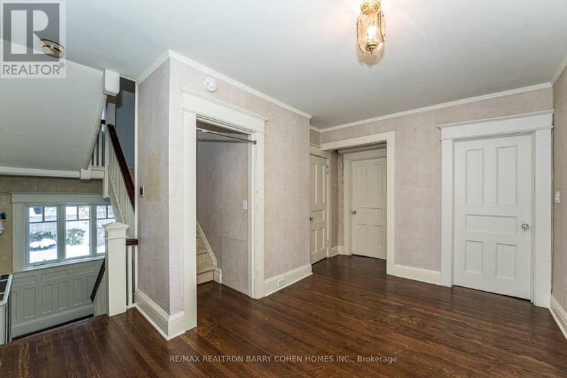 28 Dunvegan Road — photo 33 of 38