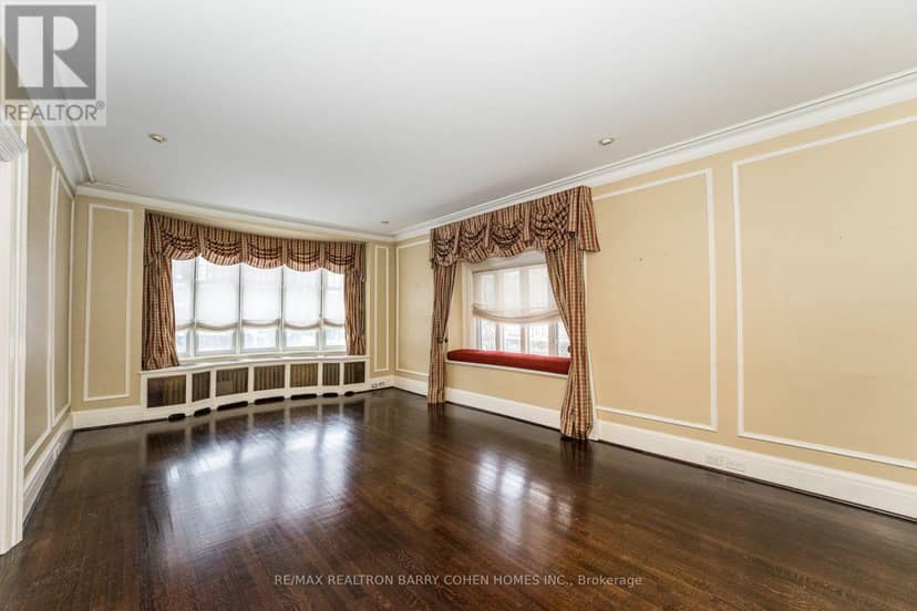 28 Dunvegan Road — photo 8 of 38