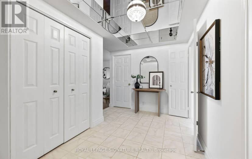 1704 - 1 Concorde Place, Toronto, photo 2