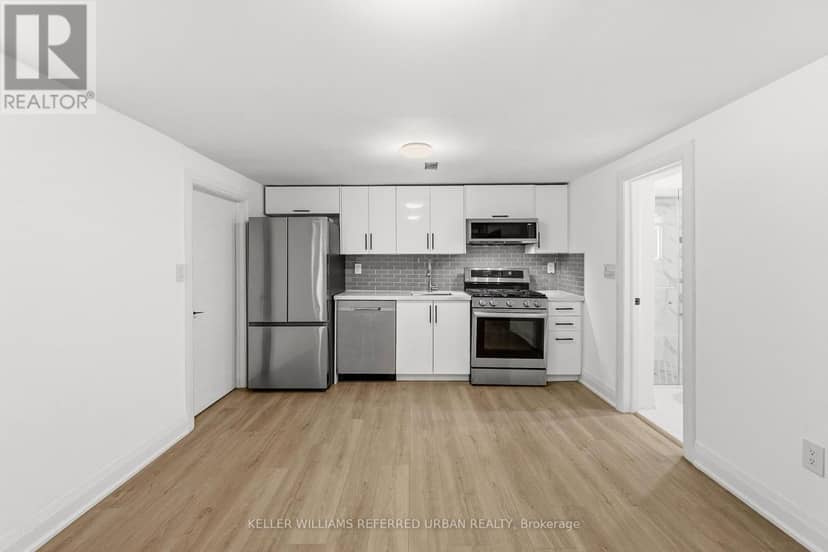 27 Christine Crescent — photo 37 of 40