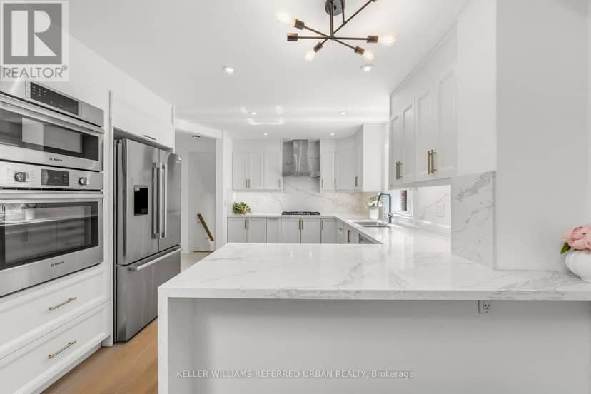 27 Christine Crescent, Toronto, photo 7