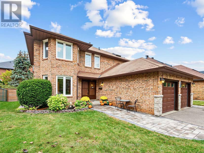 30 Invermarge Drive, Toronto, photo 2