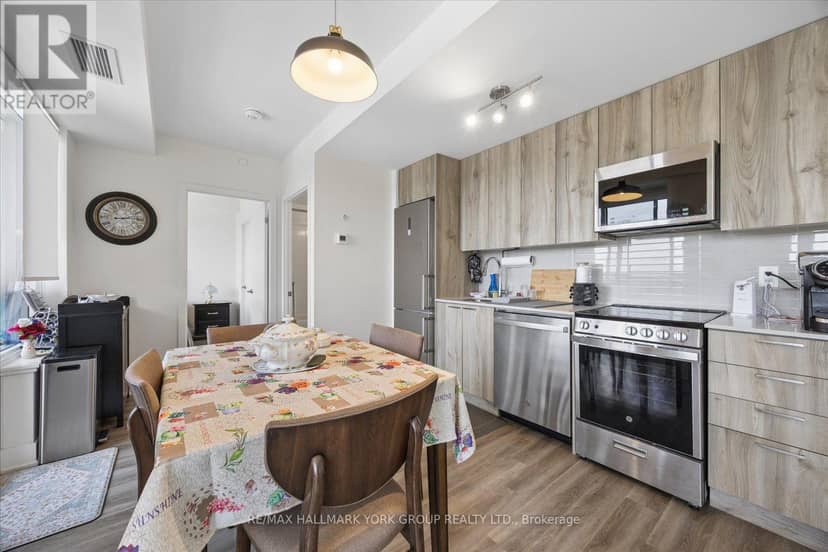 420 - 185 Deerfield Road — photo 12 of 33