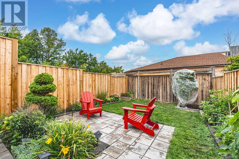 17 Bruce Crescent — photo 14 of 19