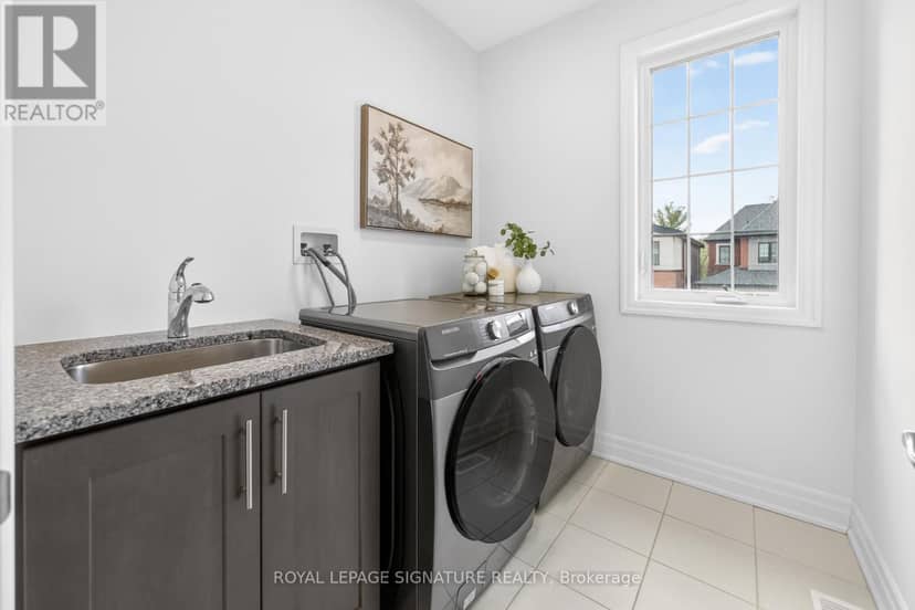1493 Ford Strathy Crescent — photo 23 of 30