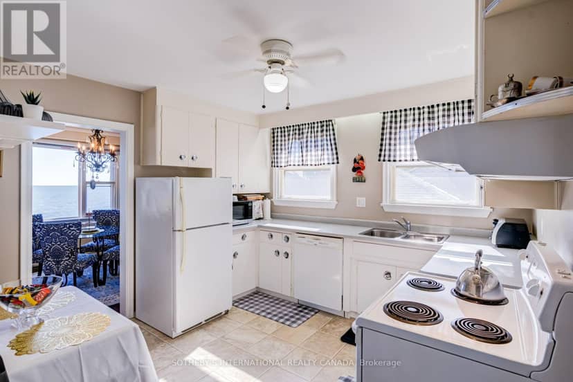 407 Lake Promenade — photo 12 of 40