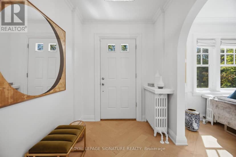 2 Wembley Avenue, Toronto, photo 4
