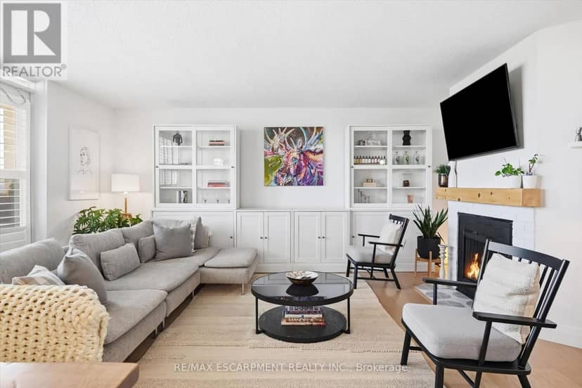 909 - 700 Dynes Road, Burlington